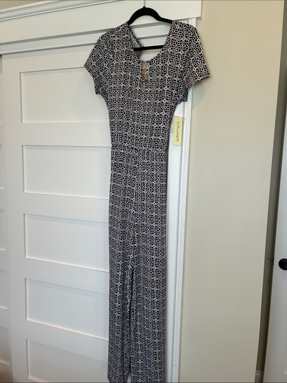 Black & White Geometric Short-Sleeve jumper